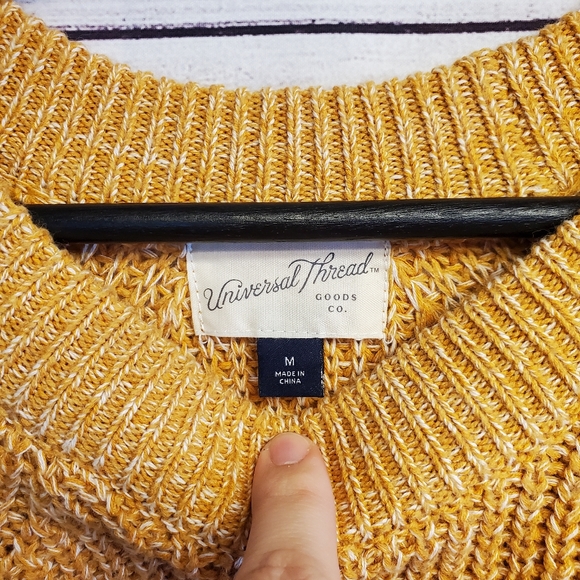 Universal Thread Chunky Knit Sweater Size M - Picture 7 of 8
